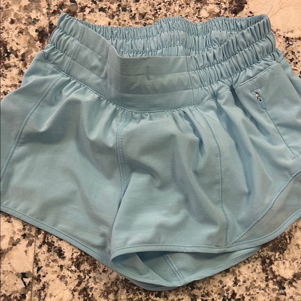 Lululemon Hotty Hot Low-Rise 2.5”, Size 2, Blue Cloud